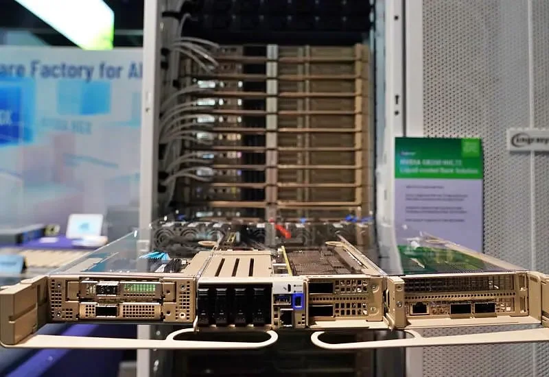 Foxconn бьет рекорды: как бум искусственного интеллекта взвинтил выручку