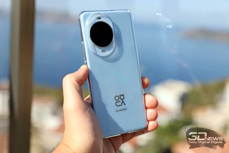 HUAWEI nova 14 Pro с фирменным прозрачным чехлом