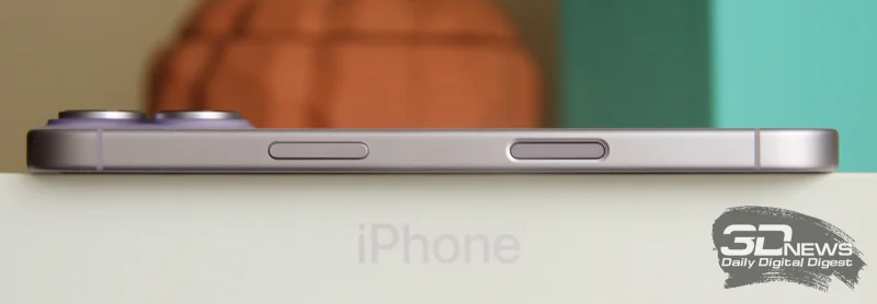  Apple iPhone 17, правая грань: клавиша включения/блокировки, кнопка «Управление камерой» 