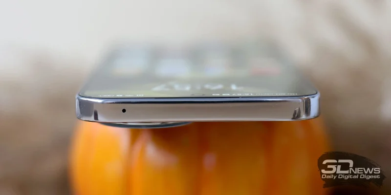  HUAWEI nova 14, верхняя грань: микрофон 