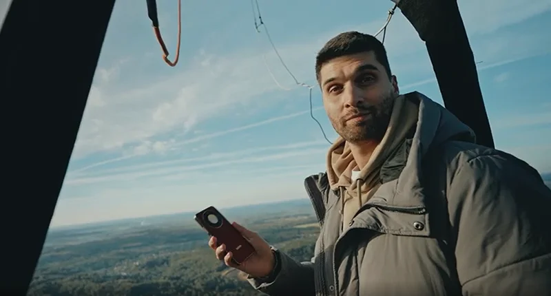 Смартфон выжил после падения с воздушного шара: тест на прочность с высоты 350 метров