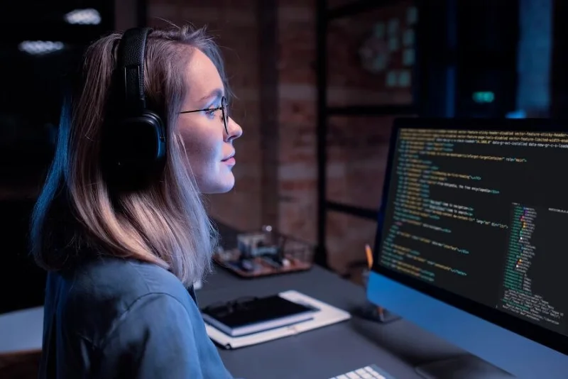 Фальшивые резюме в ИТ: как соискатели обманывают работодателей и к чему это приводит