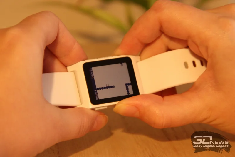  «Змейка» на Pebble 2 Duo 