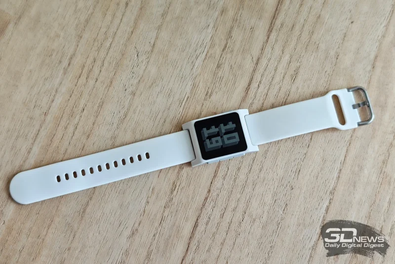  Pebble 2 Duo с комплектным ремешком 