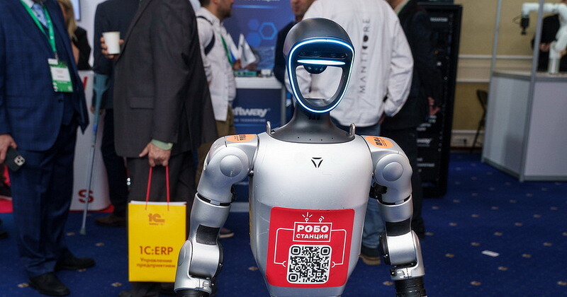 Цифровизация в РФ: как заводы внедряют ИИ и двойников, экономя миллиарды