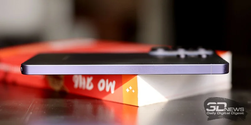  Samsung Galaxy S26 Ultra, левая грань свободна от функциональных элементов 