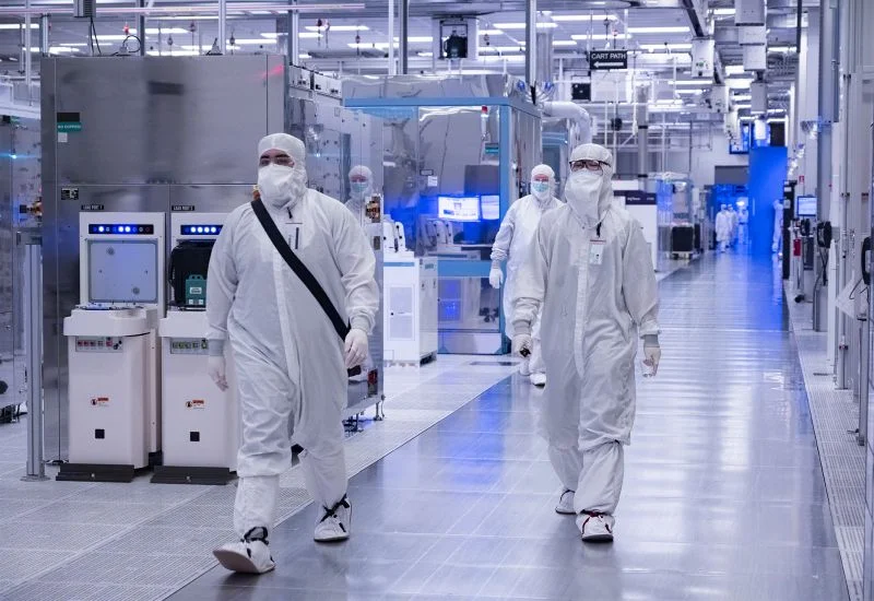 Слух о сделке с Apple обвалил графики: акции Intel взлетели на 14% за одну сессию